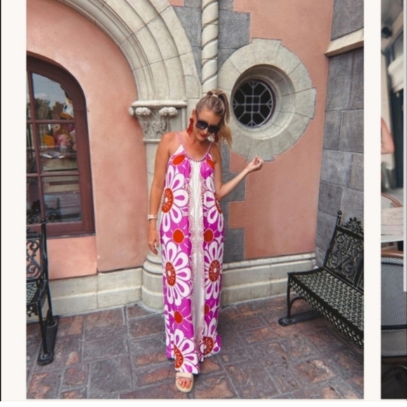 XS/S Farm Rio Jumpsuit - Picture 7 of 7